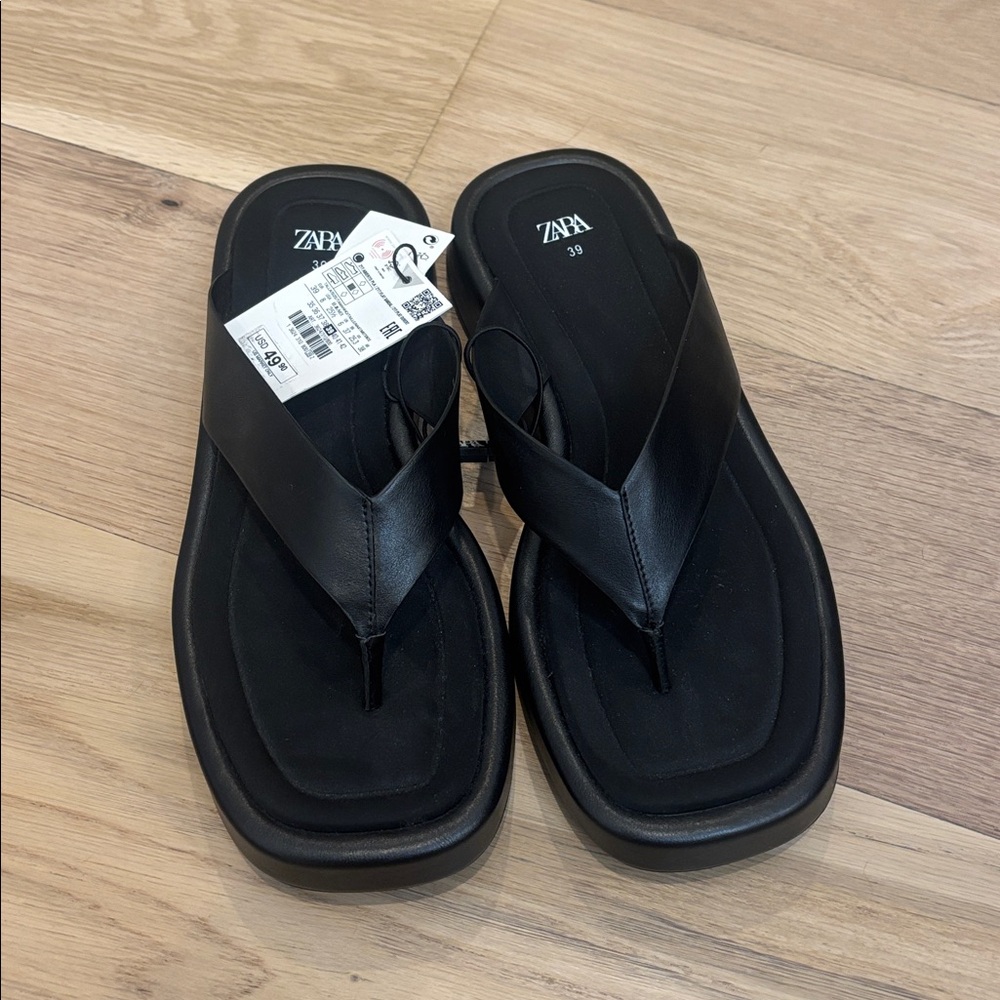 Zara Black Leather Flip Flops SOLD OUT
